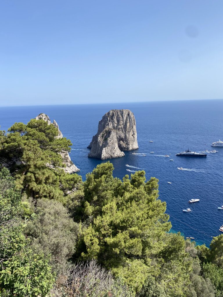 I Faraglioni - Capri - Campania