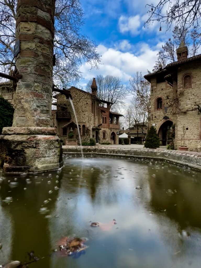 Grazzano Visconti: il borgo medievale nascosto dell'Emilia Romagna!