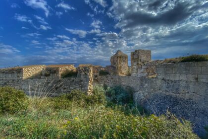 Al Fortino Sant’Ignazio: Trekking dal Faro di Capo Sant’Elia