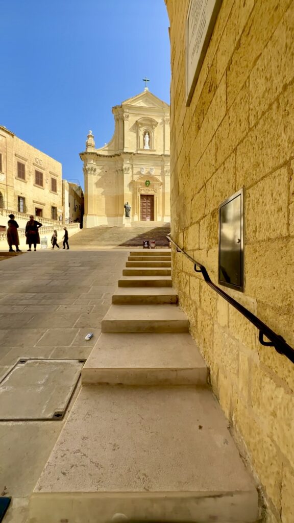 Gozo in 1 Giorno: Templi da Vedere e Curiosità